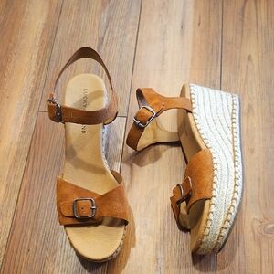 Lucky Brand Tan Wedge Sandals